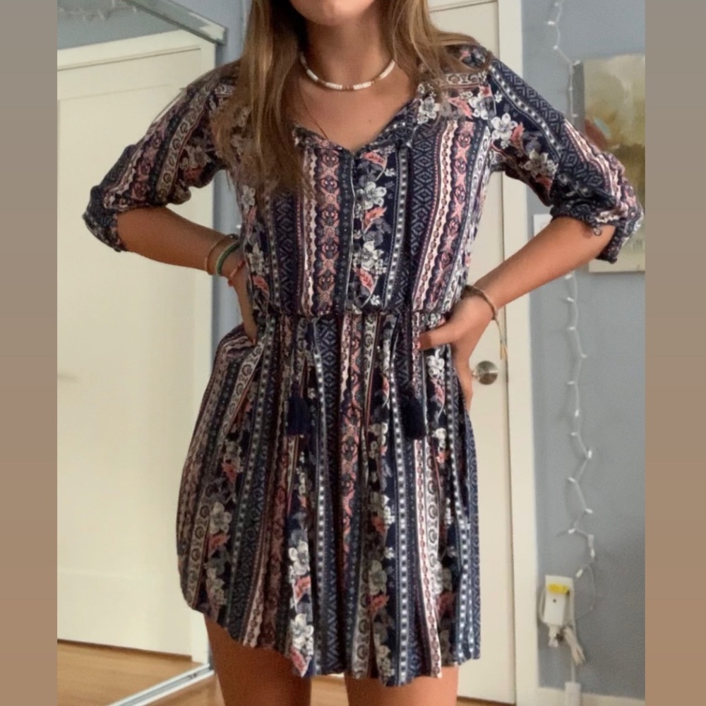 Mid-sleeve Dress